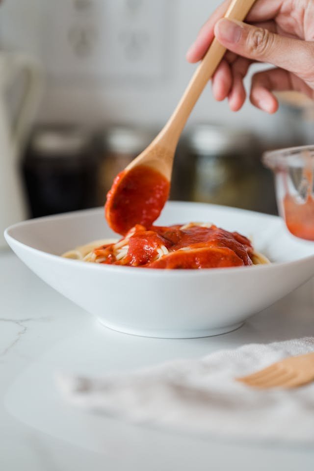 mag een hond tomatensaus eten