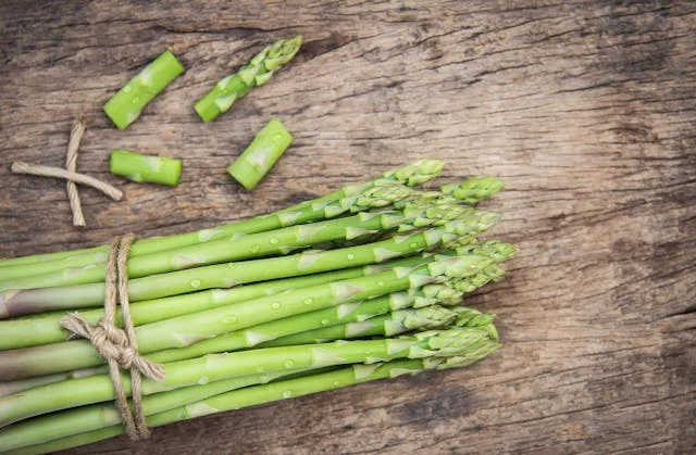 mag een hond asperges eten